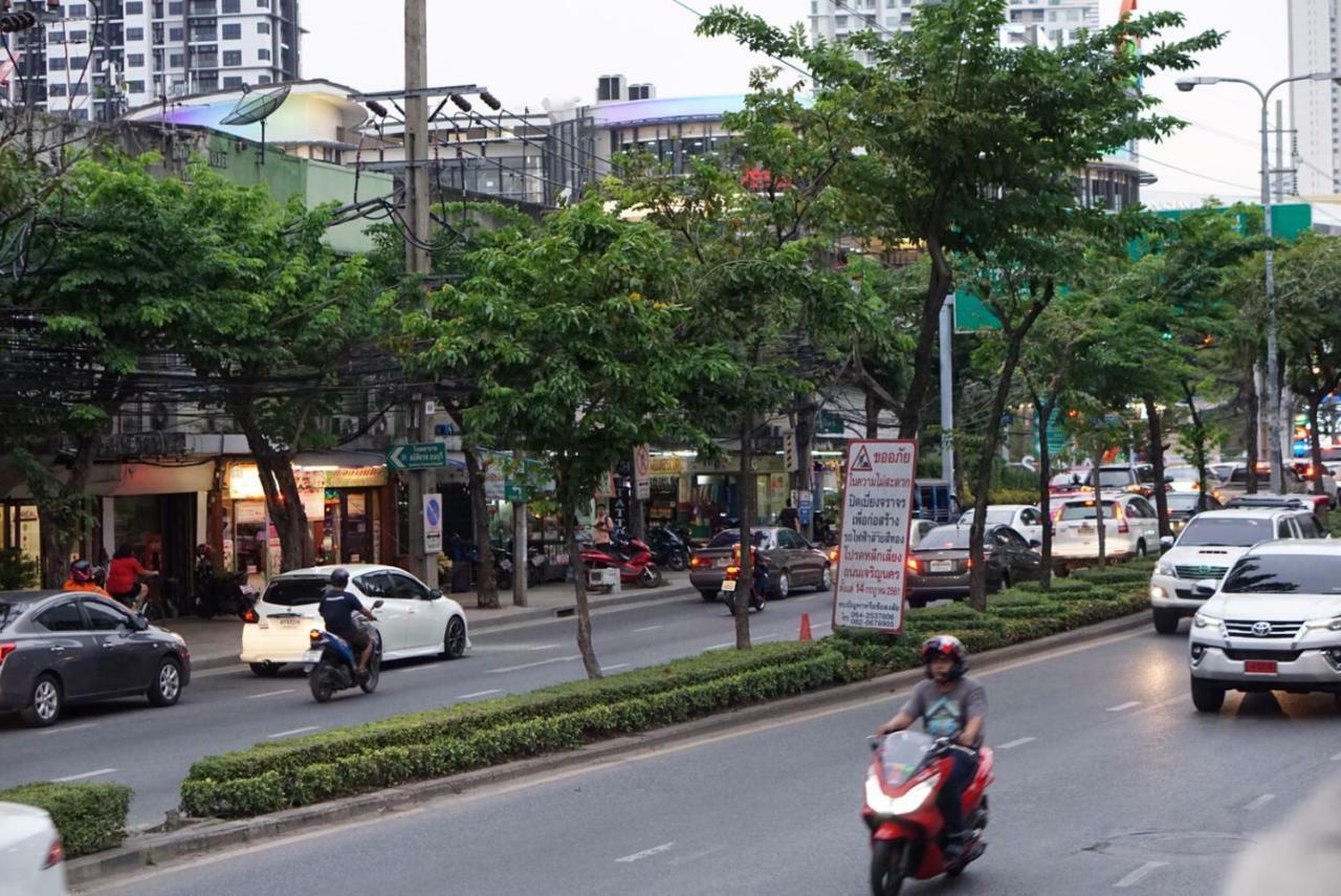 The Cosy River Aparthotel Bangkok Exteriör bild